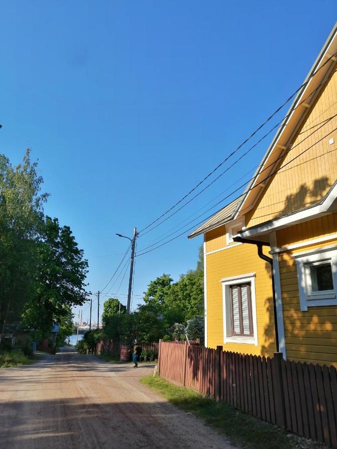 Guesthouse Lokinlaulu Kotka Exterior photo