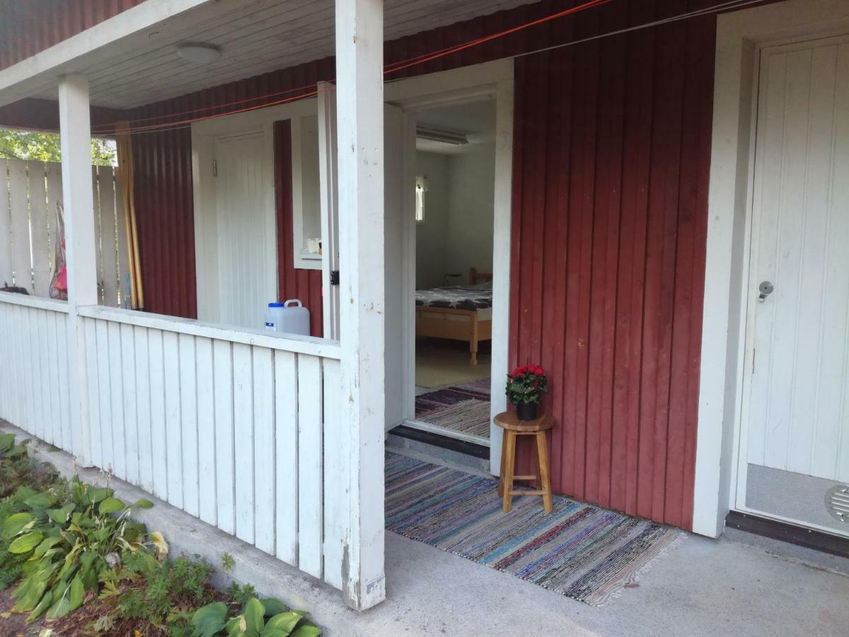 Guesthouse Lokinlaulu Kotka Exterior photo